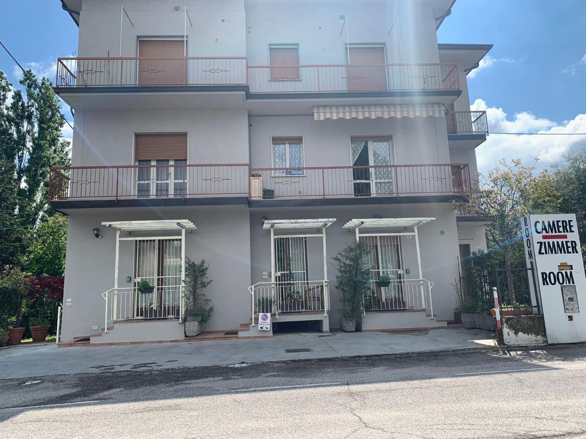 佩斯基耶拉德加达 La Terrazza酒店 外观 照片